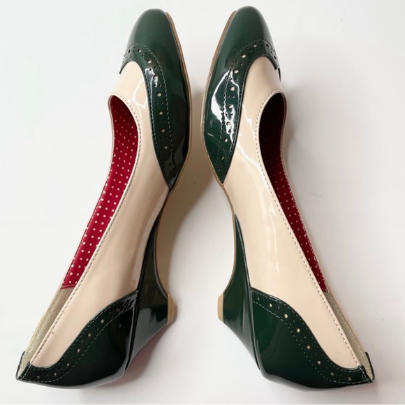 Patent Leather Kitten Heels 9 - Picture 7 of 7